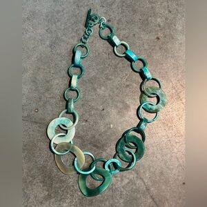 Beautiful Elegant Unique Green Statement Necklace (RARE)